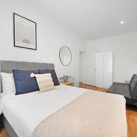 2 Bed Piccadilly Apartment 1 Londra Esterno foto