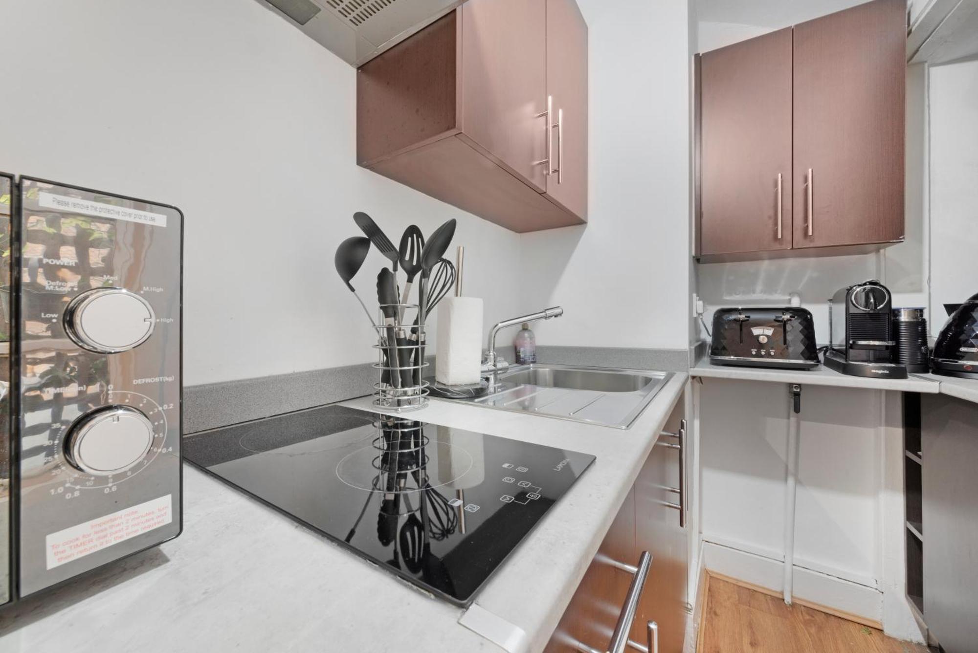 2 Bed Piccadilly Apartment 1 Londra Esterno foto
