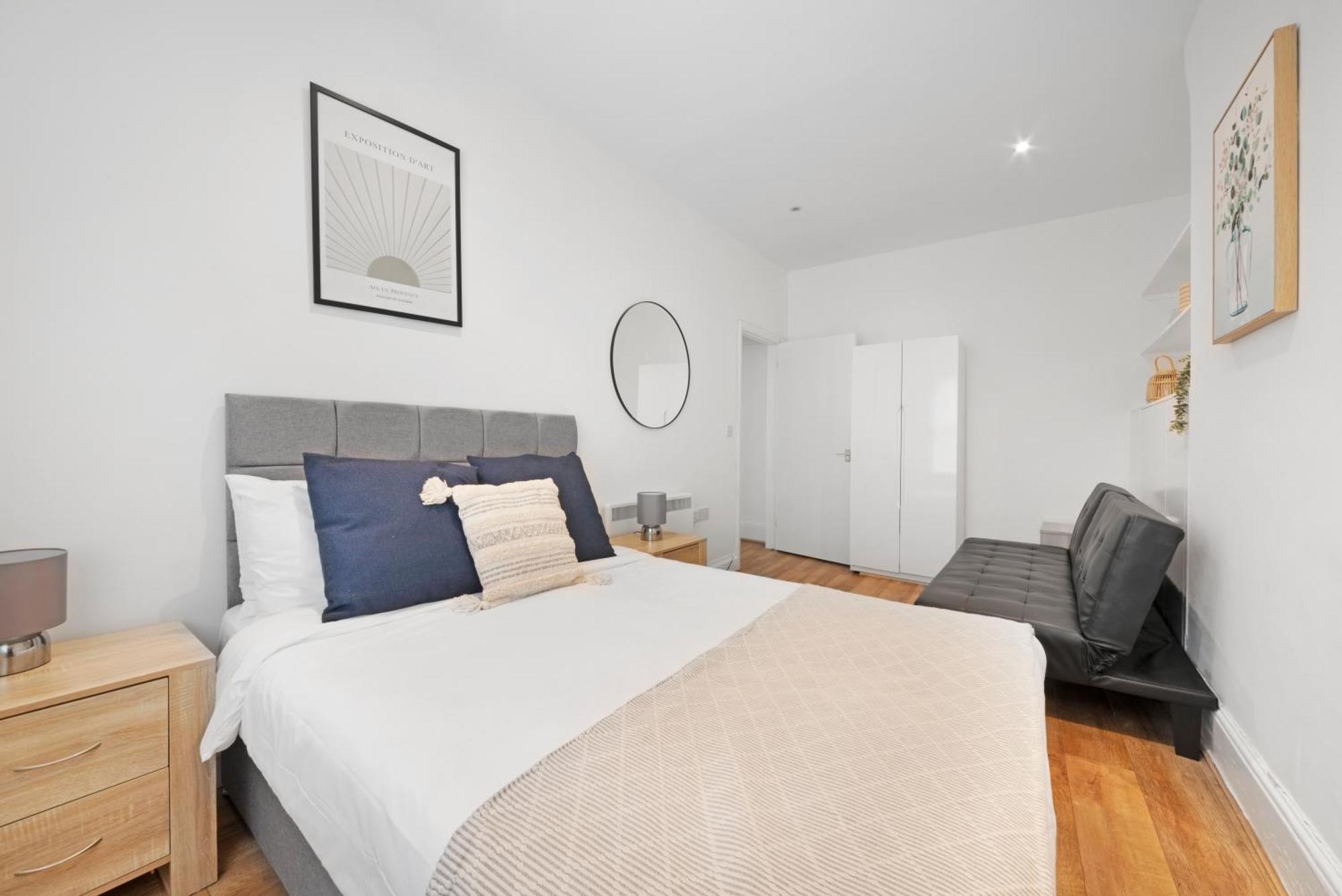 2 Bed Piccadilly Apartment 1 Londra Esterno foto